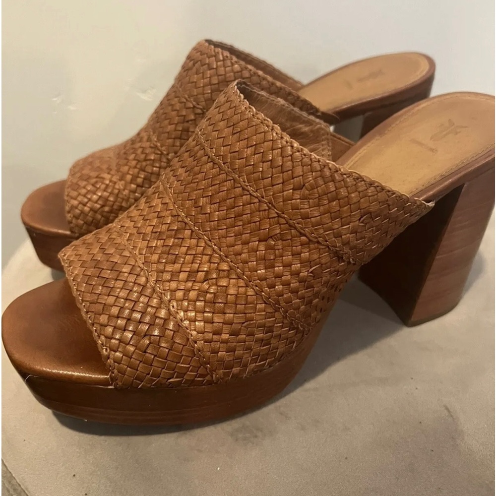 womens frye Clog heels size 8.5 1970’s Boho Mule Open Toe Wedge